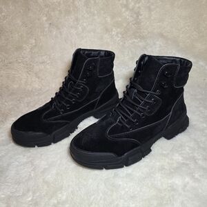 Near Mint Le Château Combat Sneaker Boots - Women’s 8.5 (EU 39) Discontinued!
